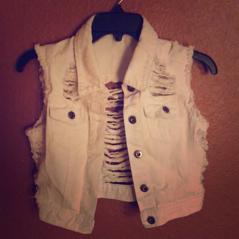 White denim vest